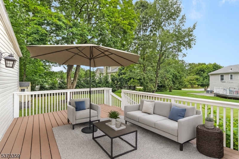 1 Baldwin Road Florham Park, NJ 07932 - Photo 26 of 33 a view of a patio on the roof deck