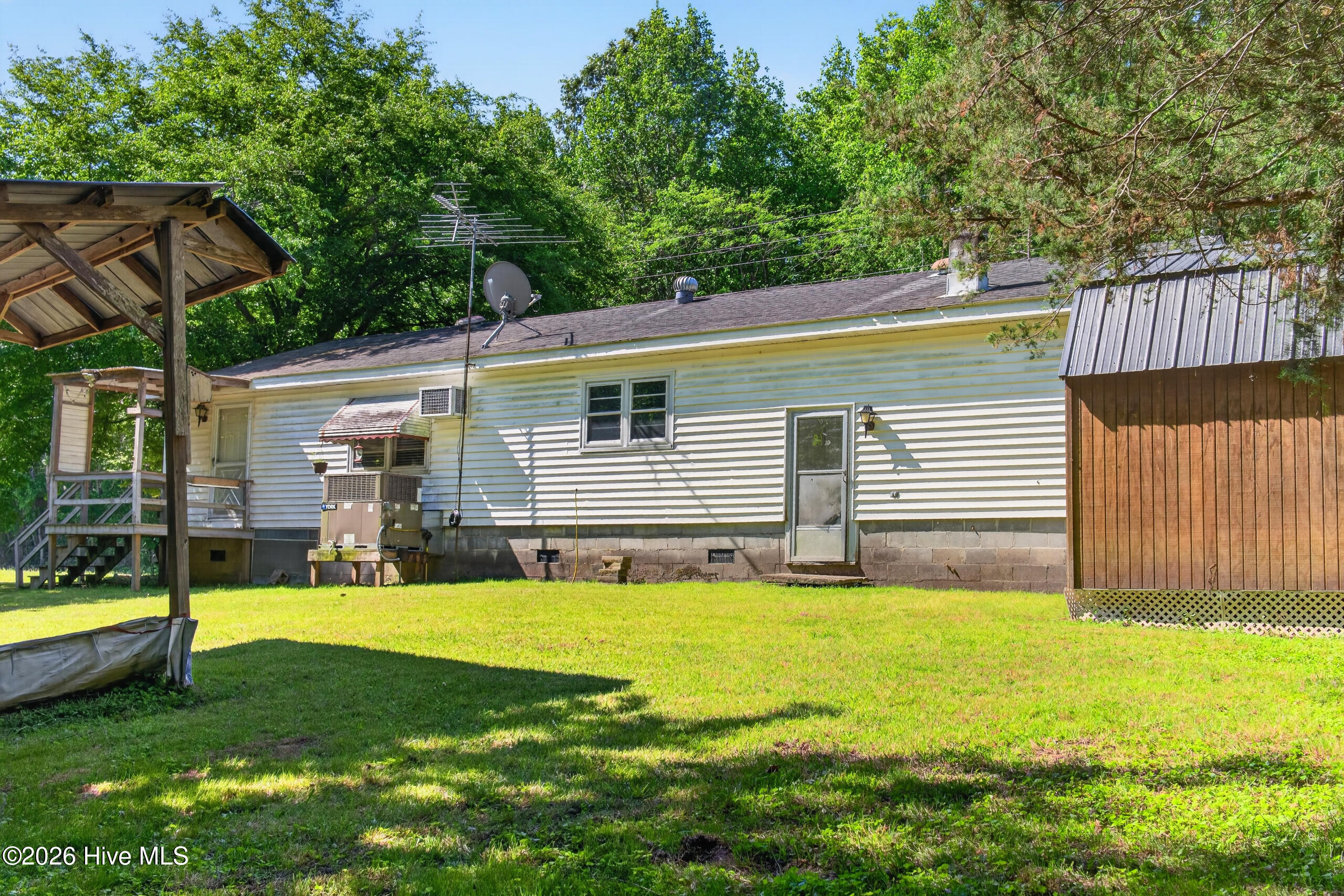 182 Beech Springs Road Hertford, NC 27944 - Photo 8 of 30 009_XT3R0603