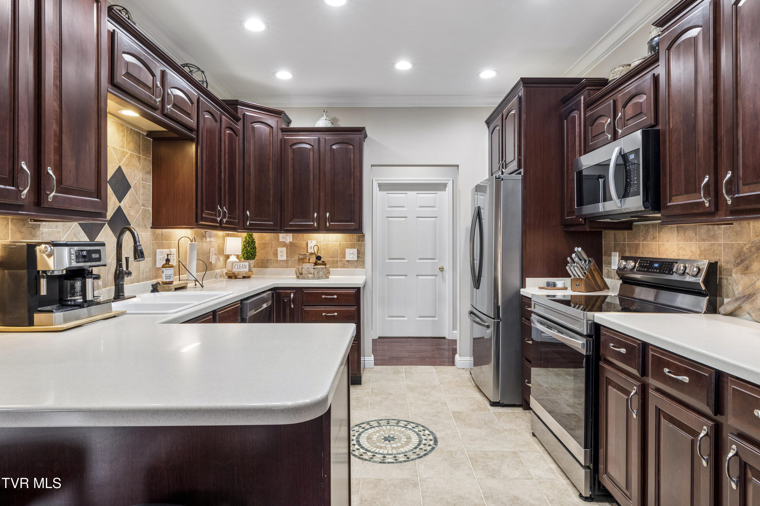 13 East Ridgefield Court Greeneville, TN 37745 - Photo 19 of 73 EeastFRidgefield-12