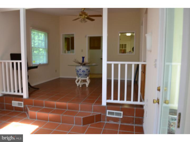 735 East Manoa Road Havertown, PA 19083 - Photo 6 of 16