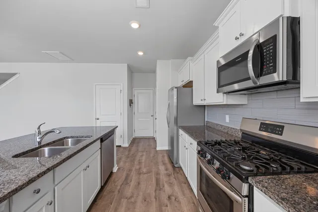 $2,500 | 159 Greenwich Drive, Summerville, SC 29486