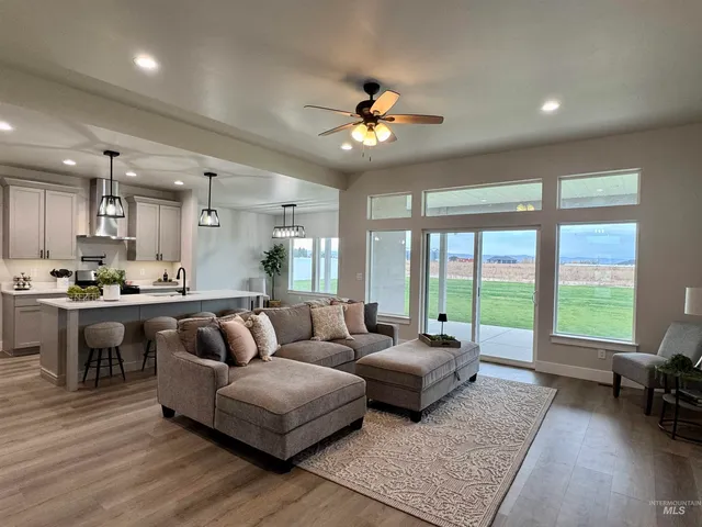 $649,900 | 3677 East 3735th Street North, Kimberly, ID 83341