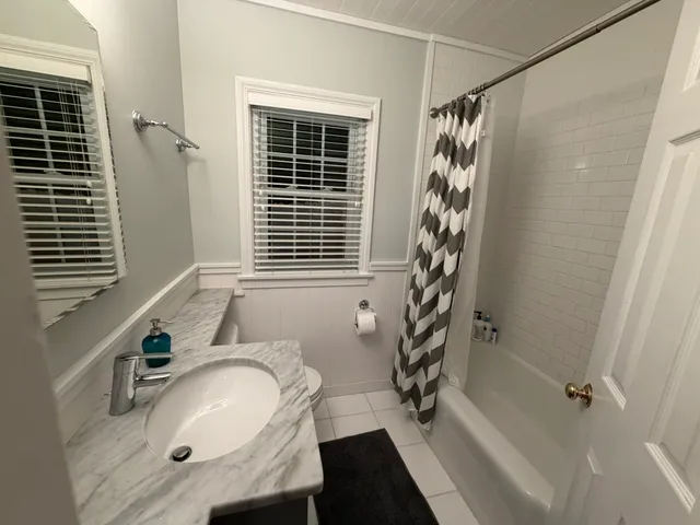 $700,000 | 2523 Hastings Avenue, Evanston, IL 60201