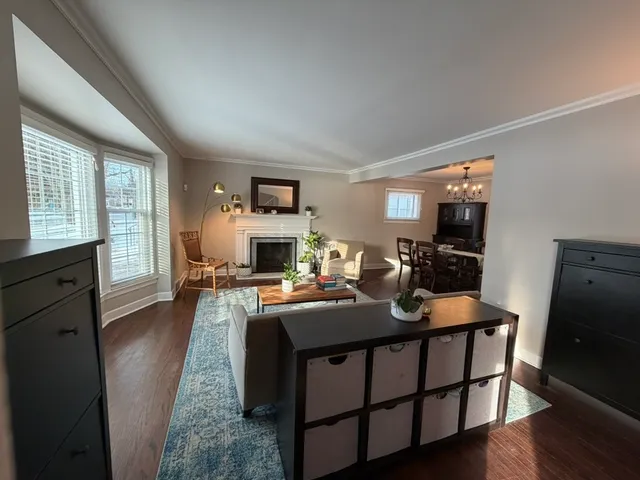 $700,000 | 2523 Hastings Avenue, Evanston, IL 60201