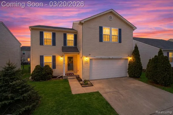 $305,000 | 8627 Cass River Drive, Fowlerville, MI 48836