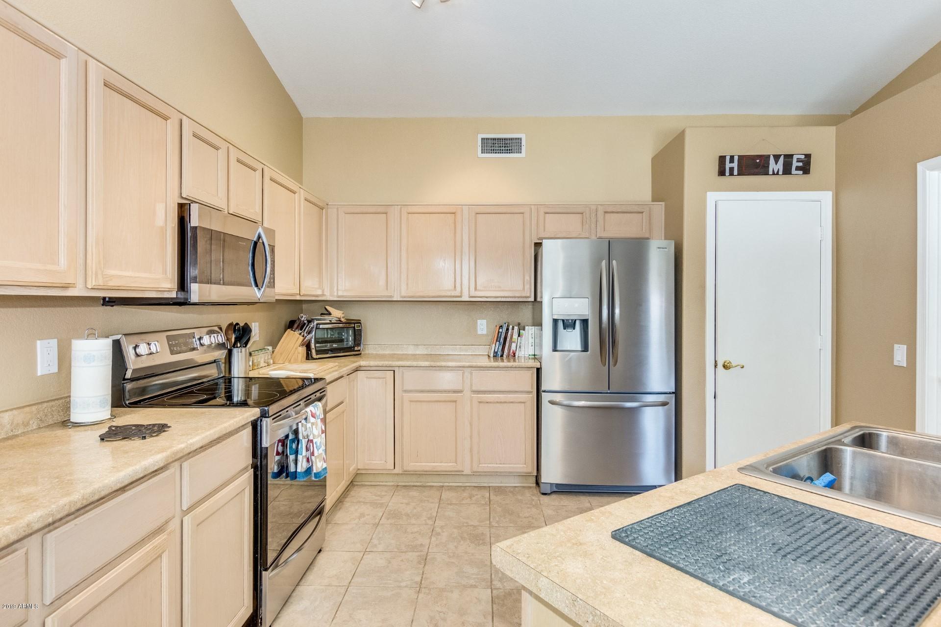 201 West Marco Polo Road Phoenix, AZ 85027 - Photo 8 of 22 0008-Marco Polo (8)