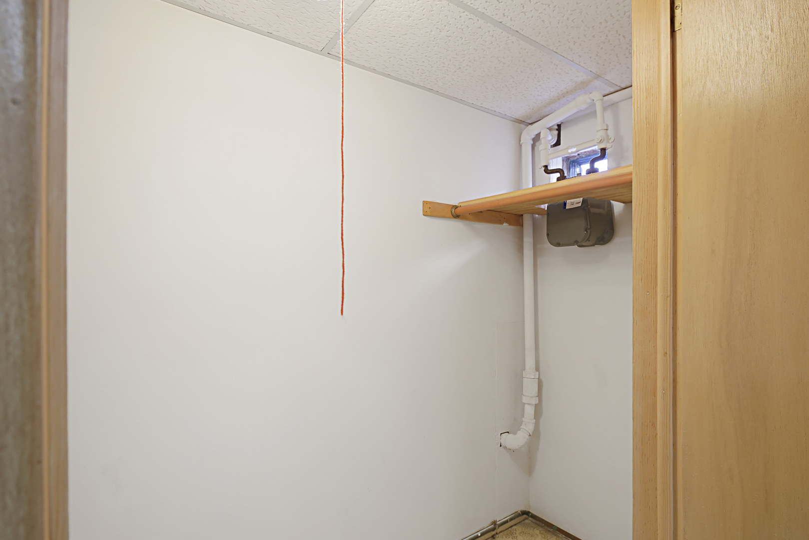 4941 North Normandy Avenue Chicago, IL 60656 - Photo 22 of 35 a view of a hallway