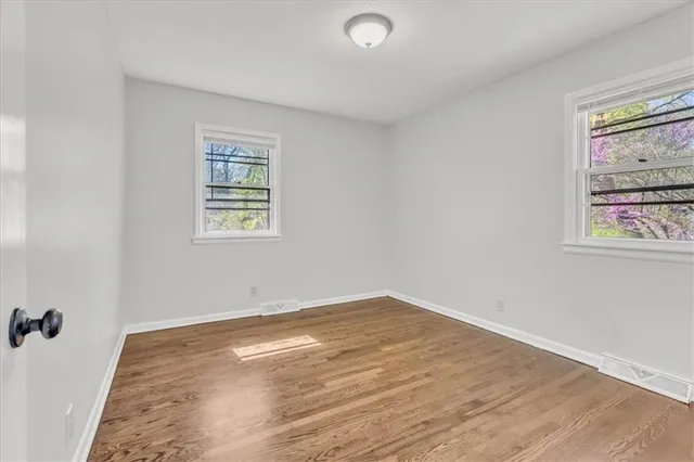 $315,000 | 1484 Hemlock Drive, Liberty, MO 64068