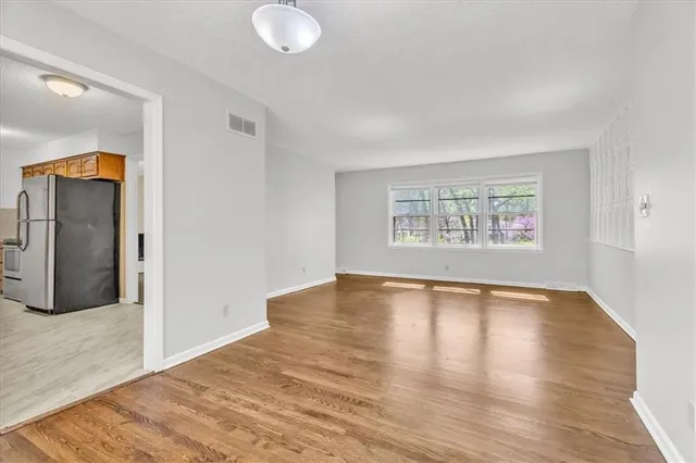 $315,000 | 1484 Hemlock Drive, Liberty, MO 64068