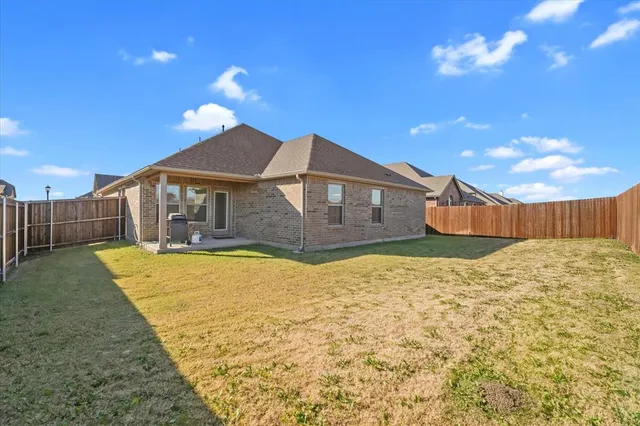 $378,500 | 851 Rosebud Trail, Ferris, TX 75125