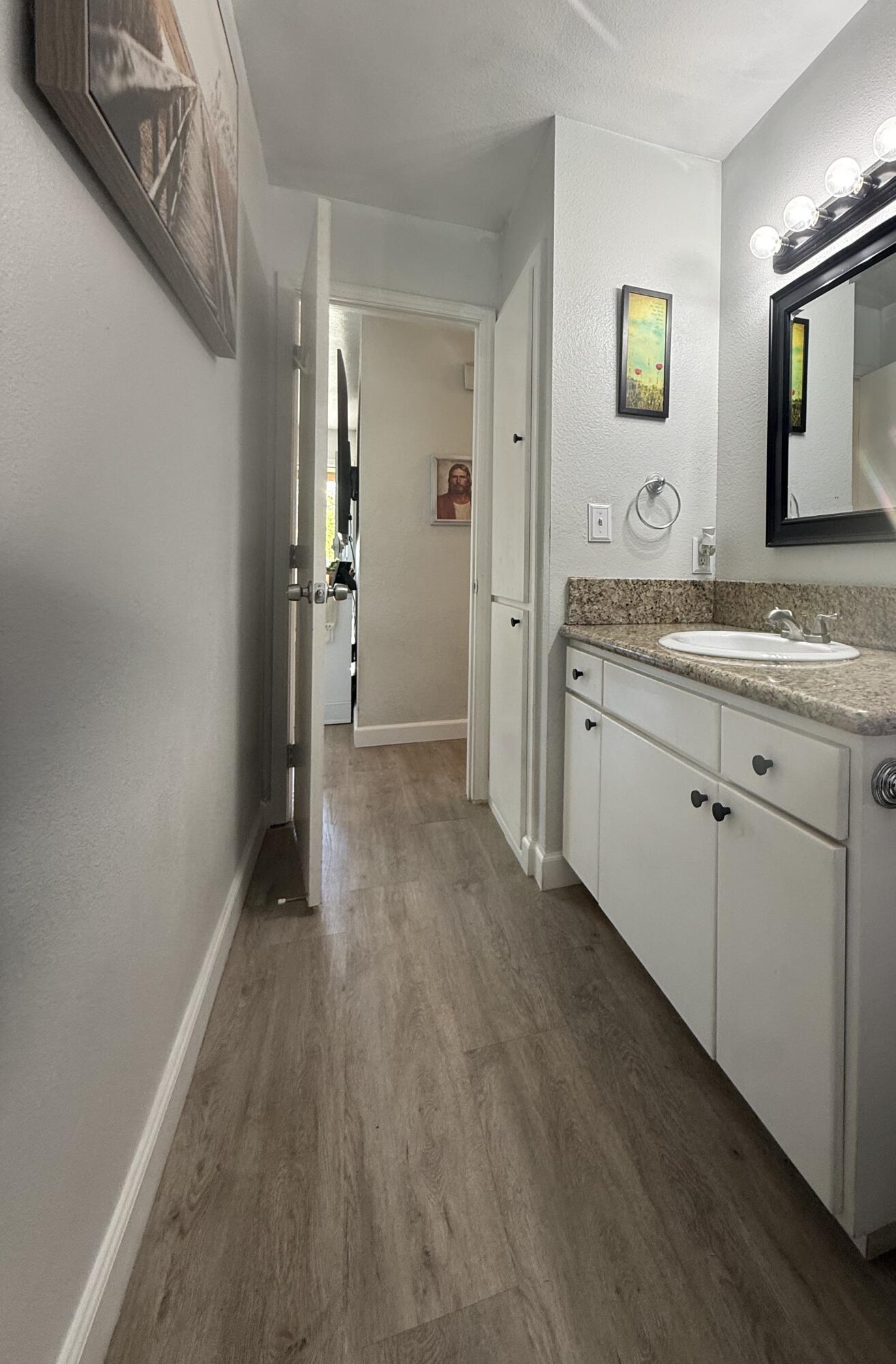 1074 Raymond Road Hanford, CA 93230 - Photo 26 of 33 IMG_1207