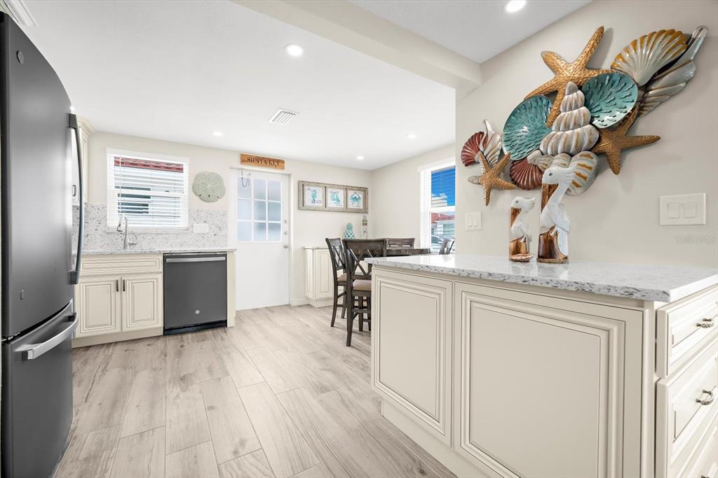 6154 Midnight Pass Road, Unit B1 Sarasota, FL 34242 - Photo 11 of 50