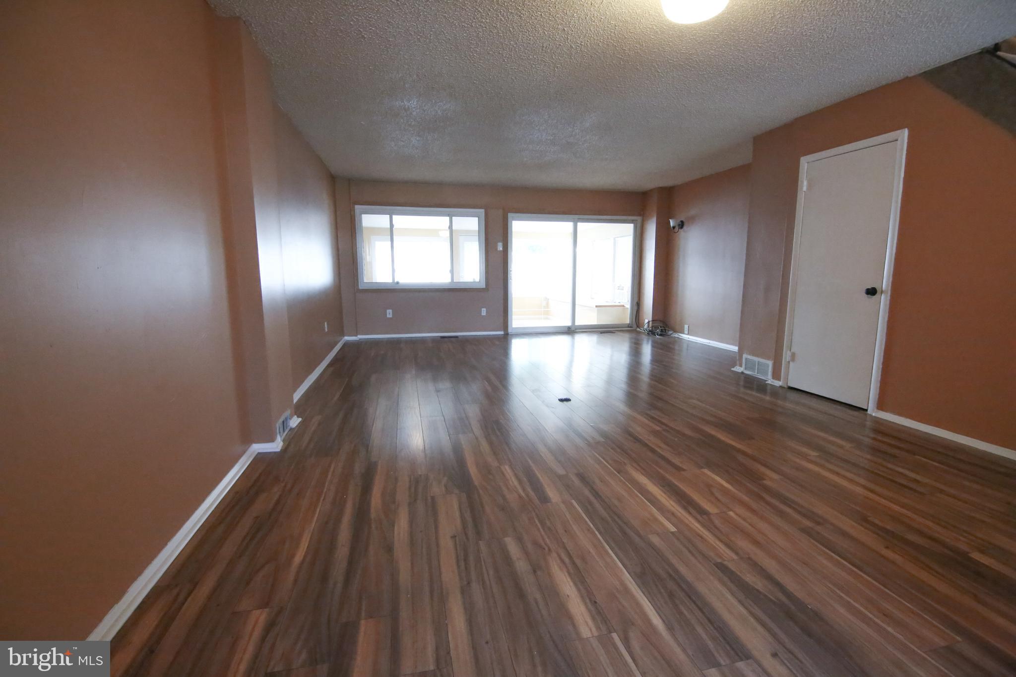 4168 Whiting Road Philadelphia, PA 19154 - Photo 4 of 20 Gallery Image 4