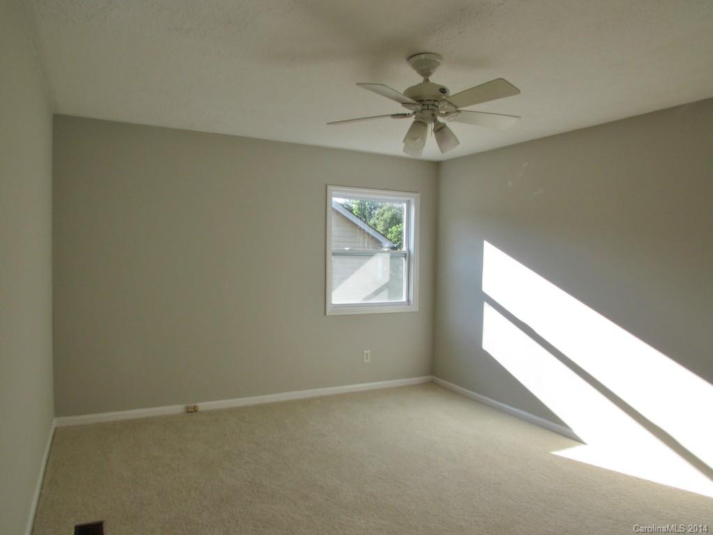11070 Painted Tree Road Charlotte, NC 28226 - Photo 13 of 21 Gallery Image 13