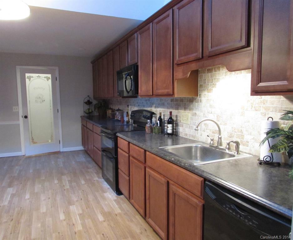 11070 Painted Tree Road Charlotte, NC 28226 - Photo 6 of 21 Gallery Image 6