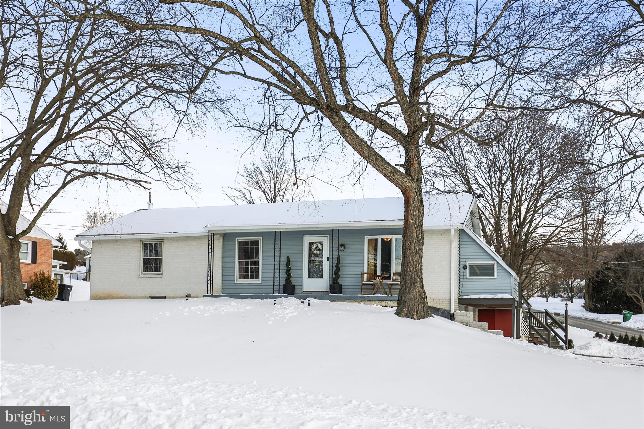 12177 Old Pen Mar Road Waynesboro, PA 17268 - Photo 3 of 34