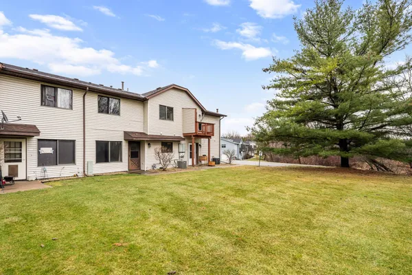 $180,000 | 1658 Helena Road North, Oakdale, MN 55128