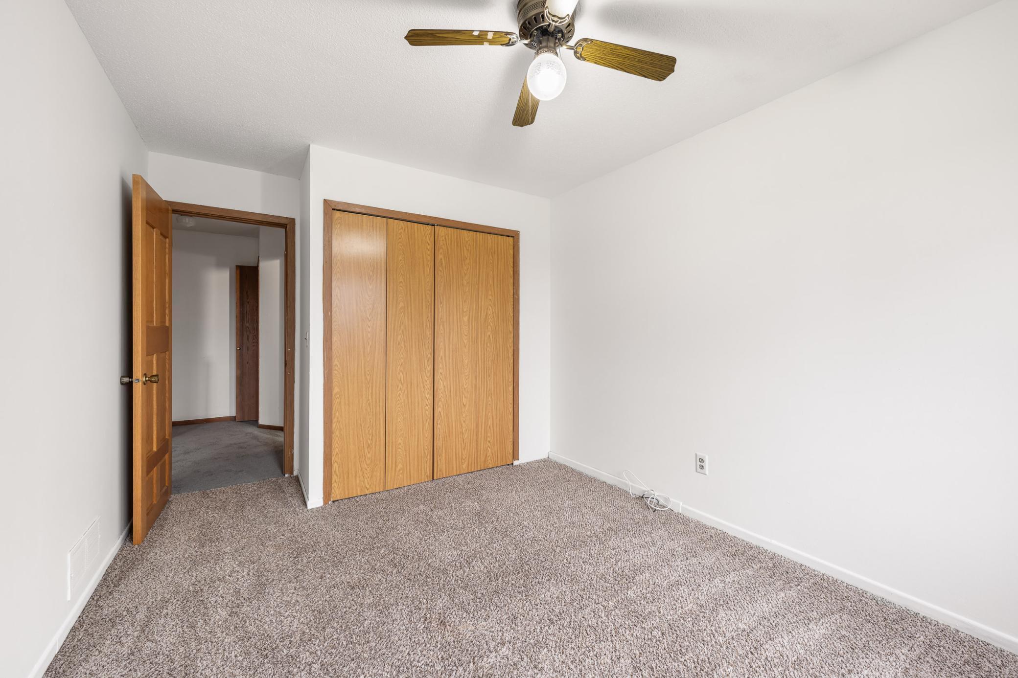 1658 Helena Road North Oakdale, MN 55128 - Photo 15 of 27