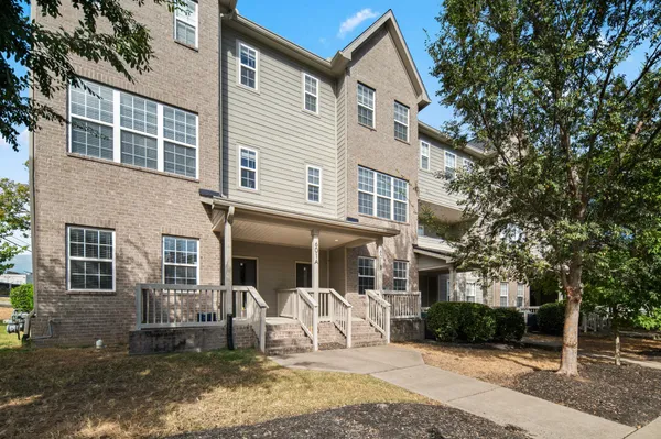 $2,749 | 601 Ries Avenue, Unit B, Nashville, TN 37209
