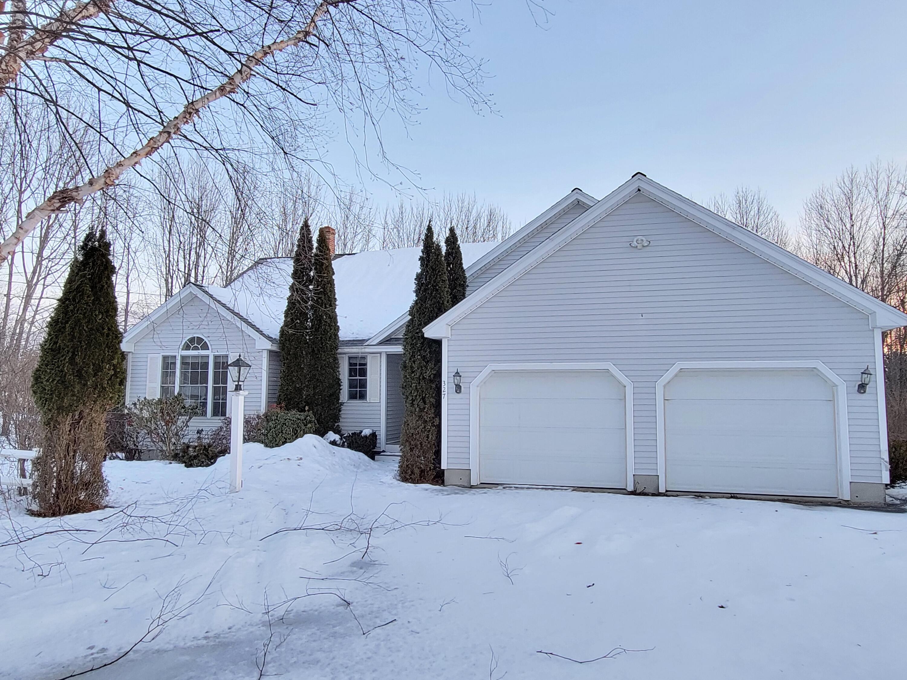 327 Hanson Ridge Road Springvale, ME 04083 - Photo 2 of 23 20220118_071451