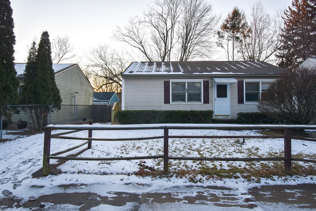16 Marsden Street Springfield, MA 01109 - Photo 2 of 21