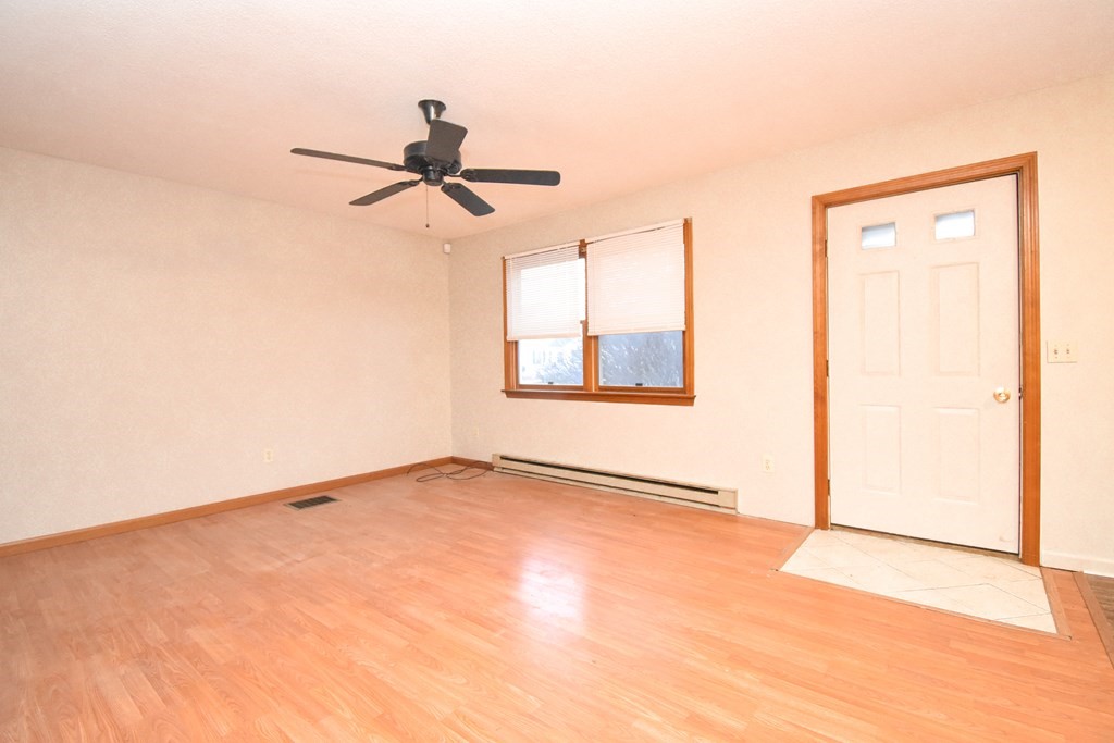 16 Marsden Street Springfield, MA 01109 - Photo 9 of 21