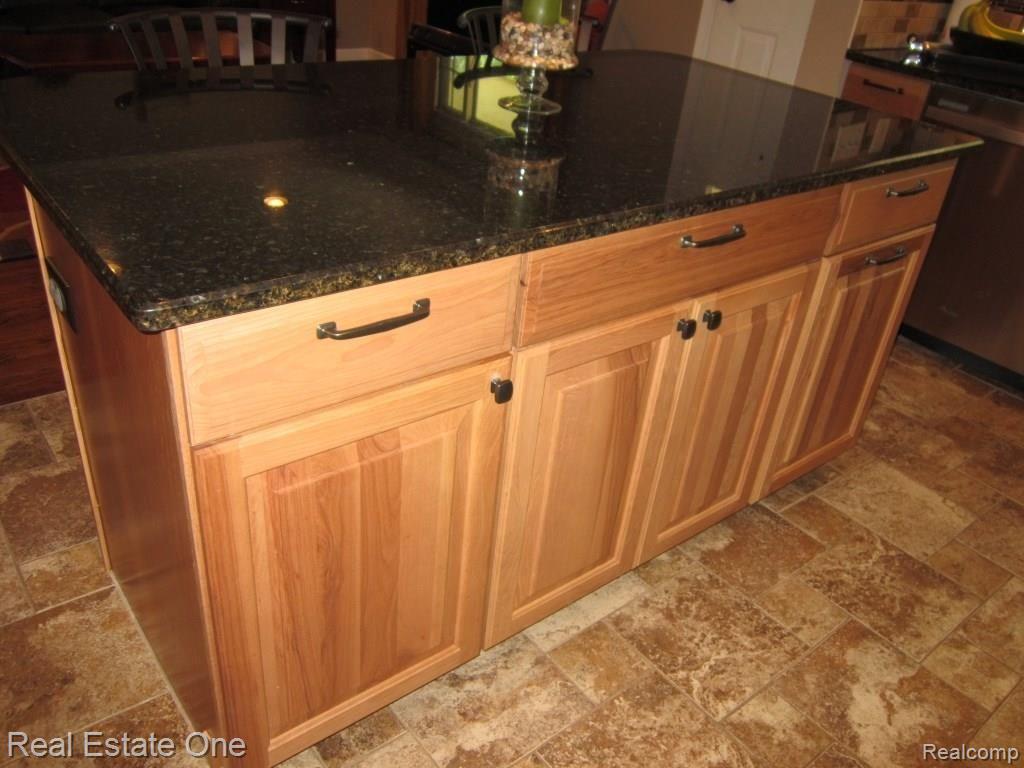 22804 Power Road Farmington, MI 48336 - Photo 11 of 35 great island.jpg