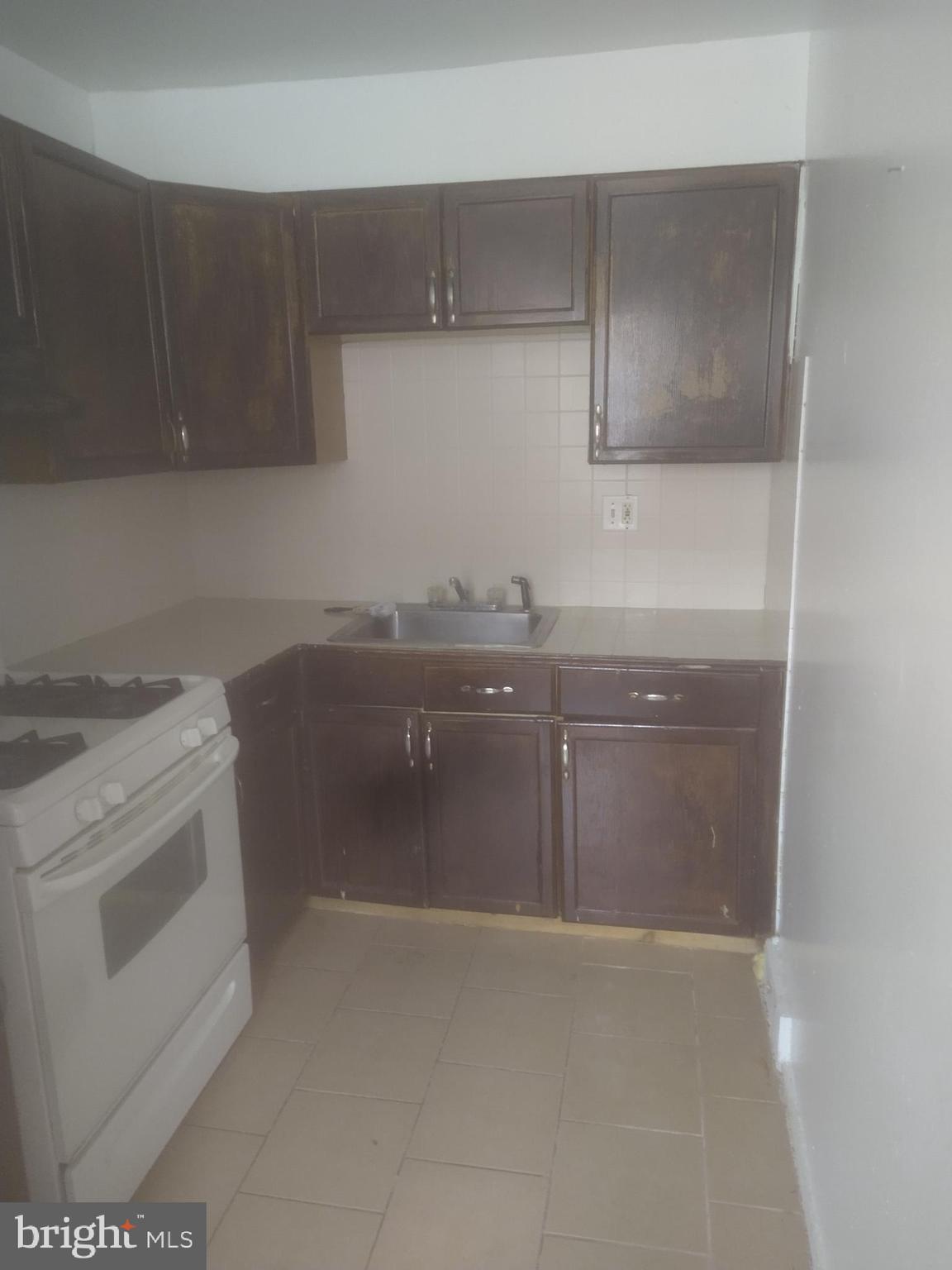 8553 Temple Road Philadelphia, PA 19150 - Photo 7 of 9 Gallery Image 7