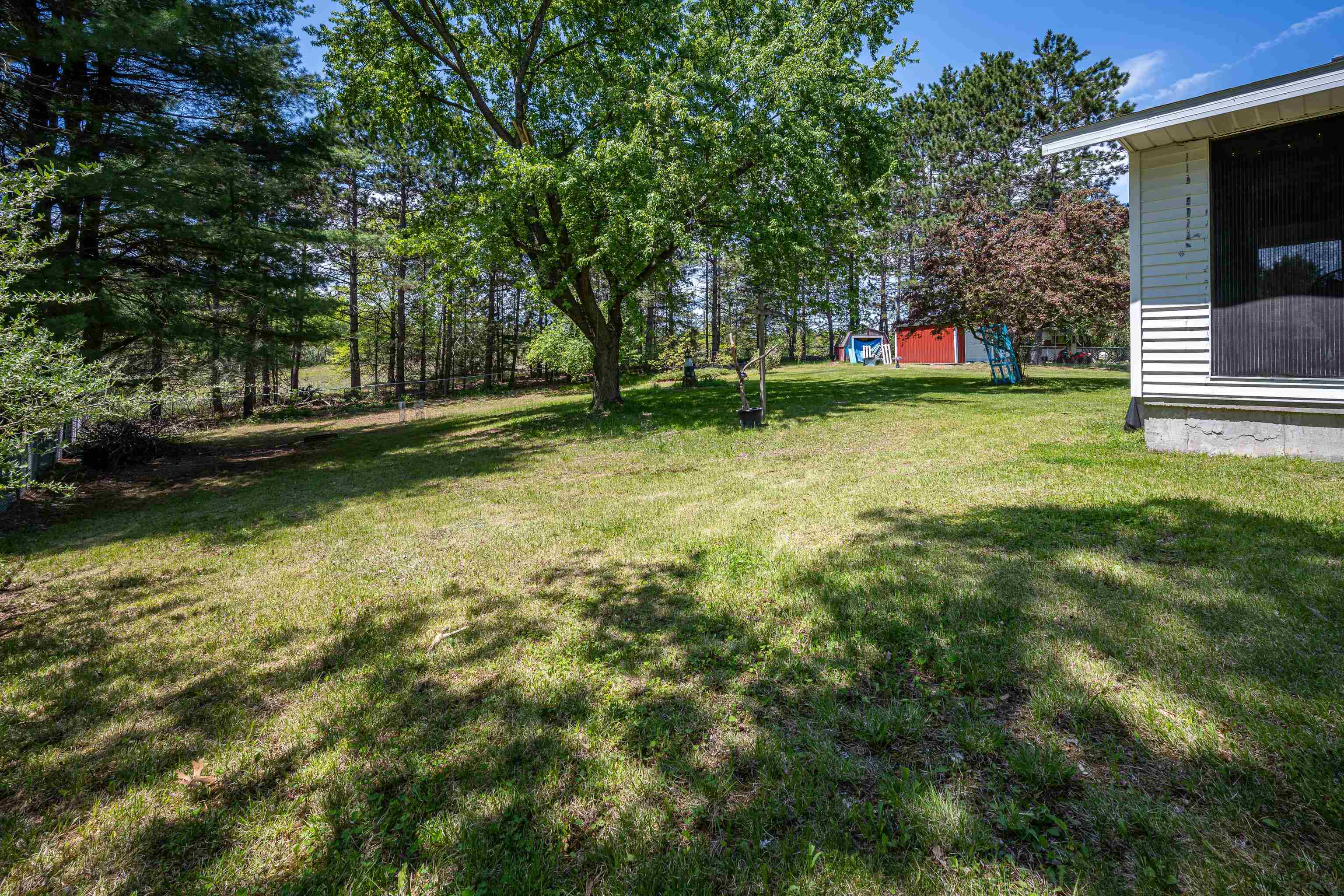 2881 Dean Street Harrison, MI 48625 - Photo 37 of 44