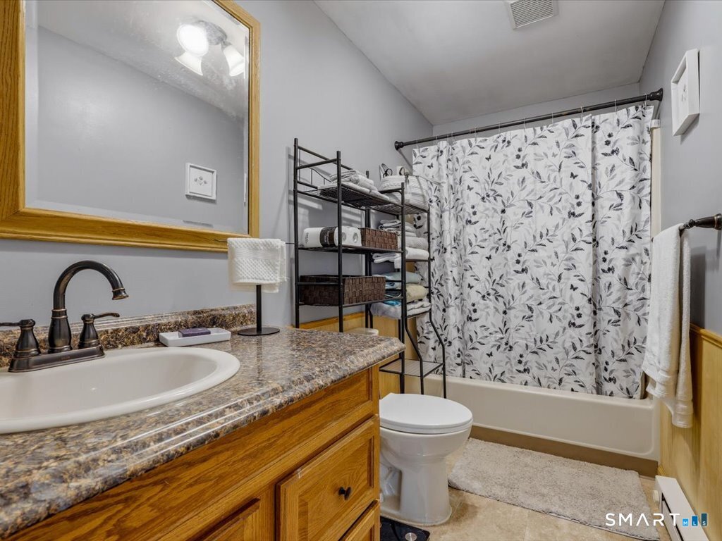 39 Glezen Street Norwich, CT 06360 - Photo 15 of 27