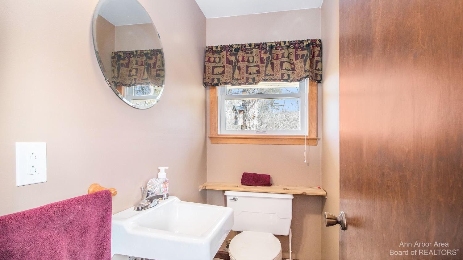 6985 Warren Road Ann Arbor, MI 48105 - Photo 16 of 32 Photo 16