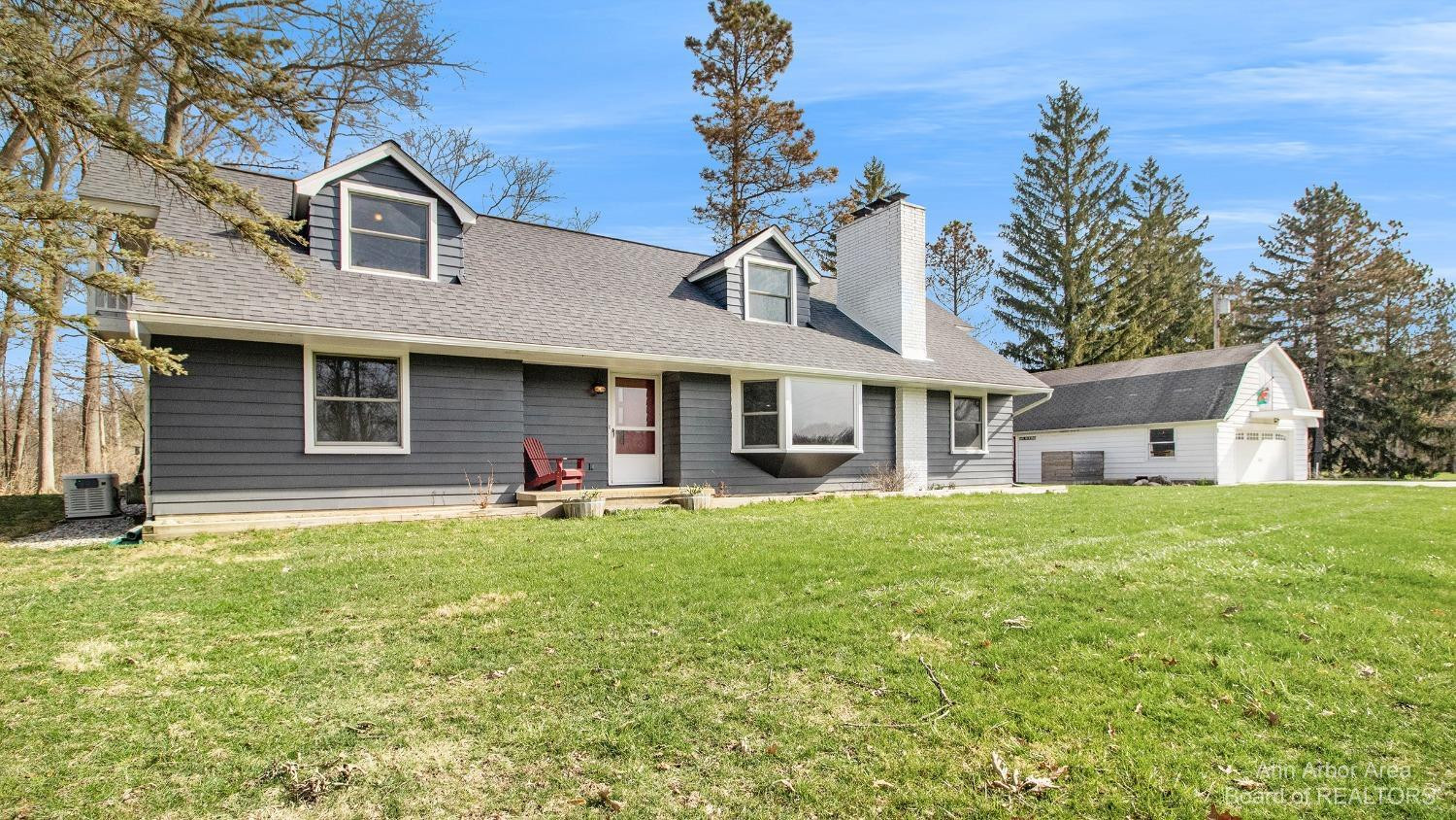 6985 Warren Road Ann Arbor, MI 48105 - Photo 2 of 32 Photo 2