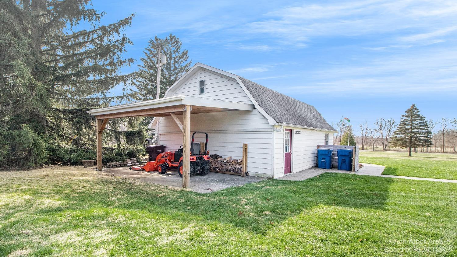 6985 Warren Road Ann Arbor, MI 48105 - Photo 29 of 32 Photo 29