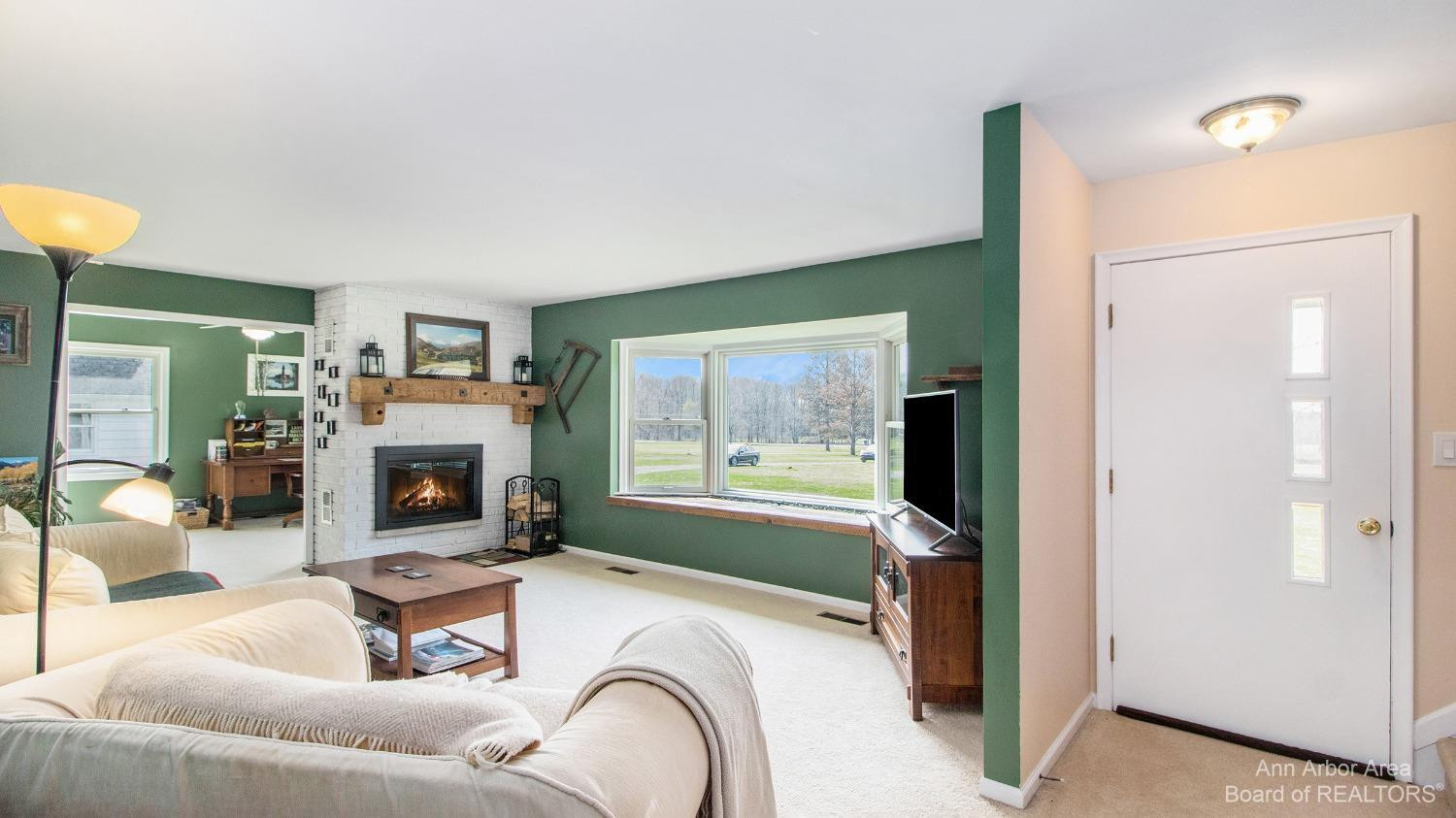 6985 Warren Road Ann Arbor, MI 48105 - Photo 4 of 32 Photo 4