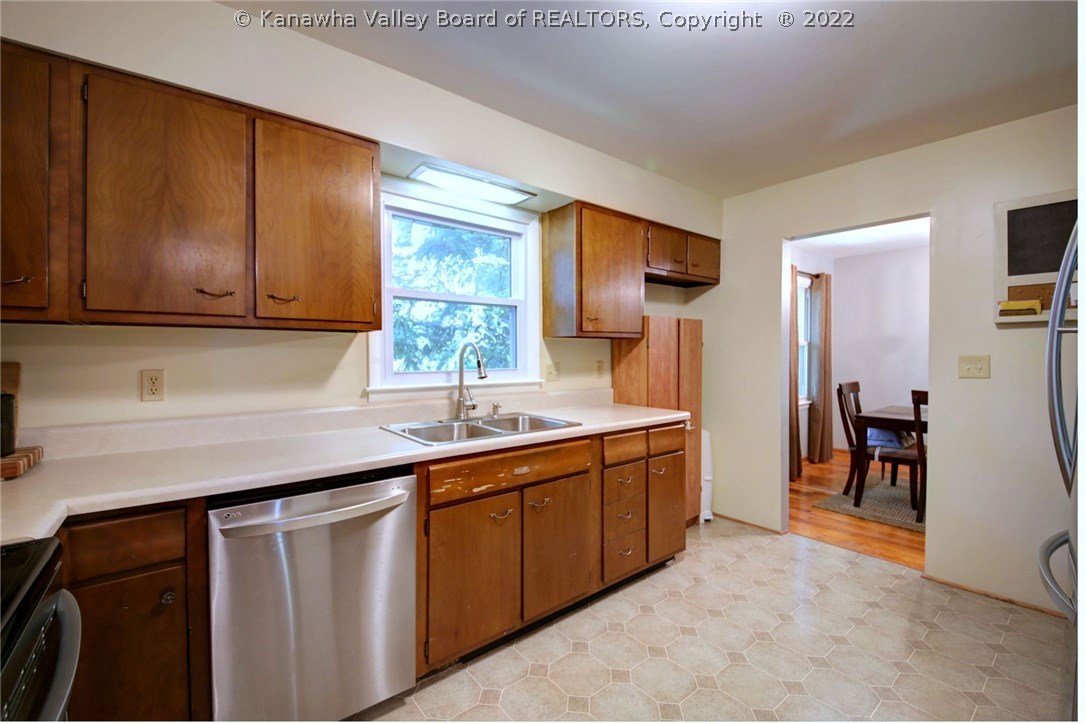 129 McGovran Road Charleston, WV 25314 - Photo 10 of 30 Gallery Image 10