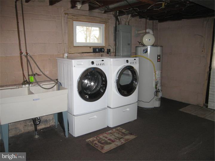 570 Bob White Road Wayne, PA 19087 - Photo 11 of 19 Laundry Room