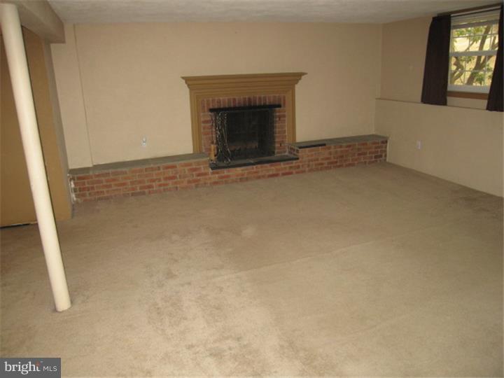 570 Bob White Road Wayne, PA 19087 - Photo 9 of 19 Family Room