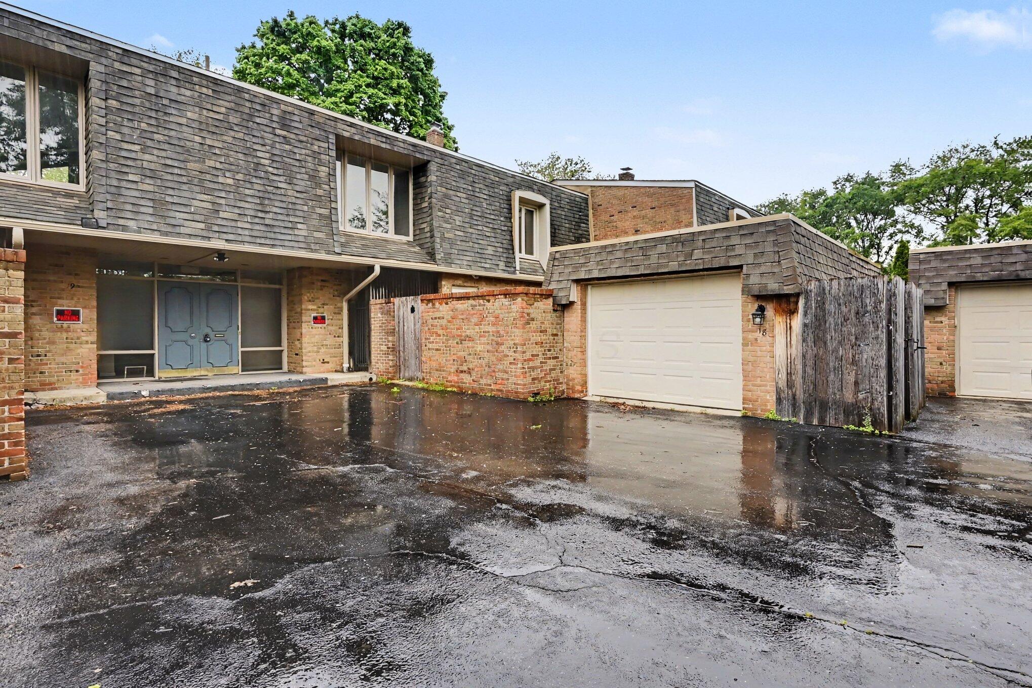 3600 Reed Road, Unit 18 Columbus, OH 43220 - Photo 19 of 24 One car garage
