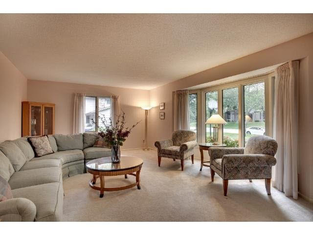 8101 Pennsylvania Road Bloomington, MN 55438 - Photo 2 of 18 Gallery Image 2