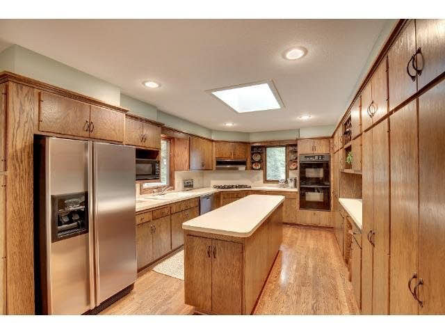 8101 Pennsylvania Road Bloomington, MN 55438 - Photo 4 of 18 Gallery Image 4