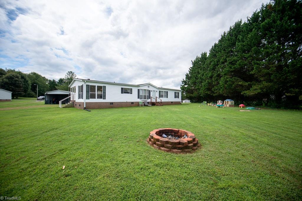 2073 Macedonia Church Road Ronda, NC 28670 - Photo 2 of 41 Gallery Image 2