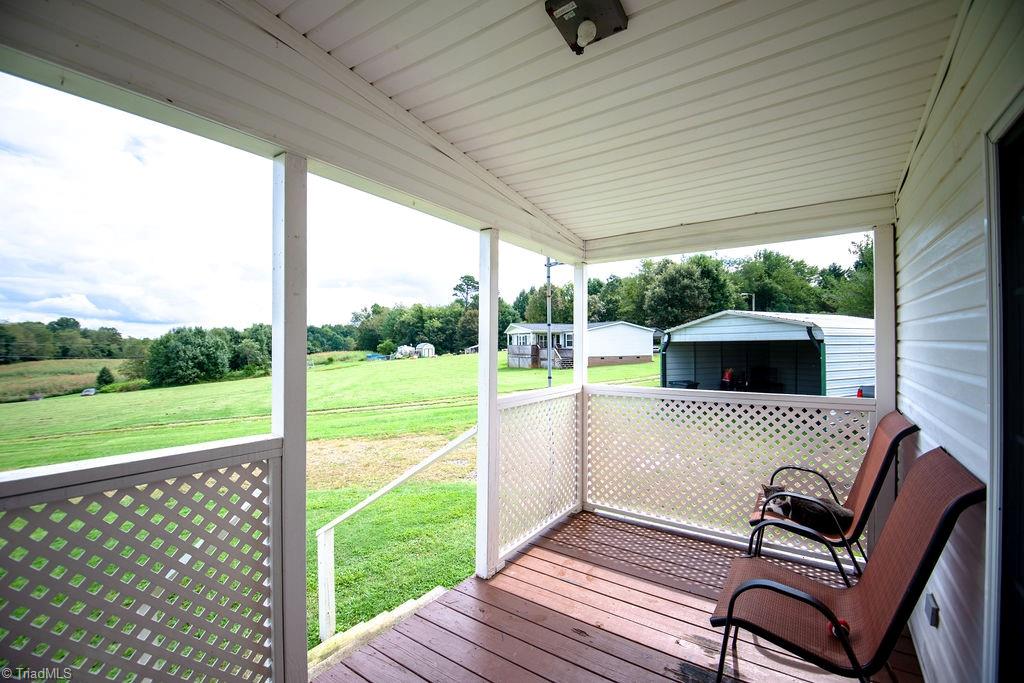 2073 Macedonia Church Road Ronda, NC 28670 - Photo 4 of 41 Gallery Image 4