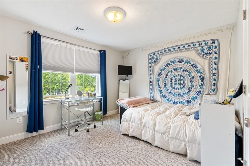 32 Ridge Street Berkley, MA 02779 - Photo 24 of 42 Gallery Image 24