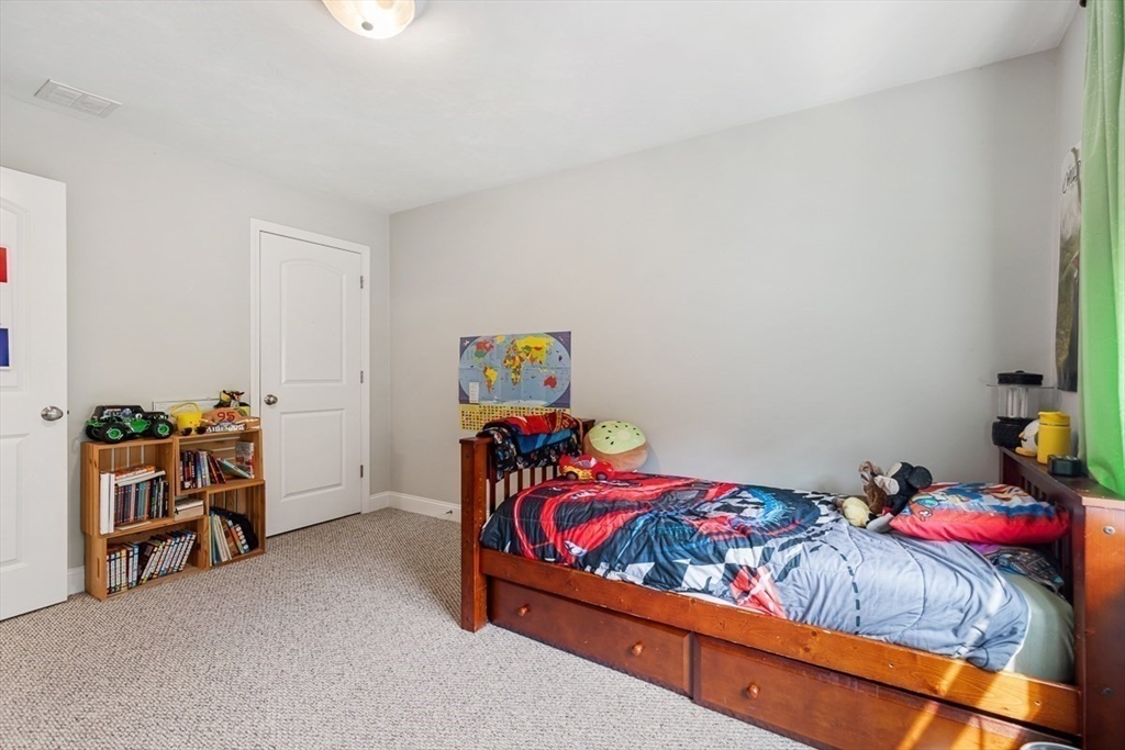 32 Ridge Street Berkley, MA 02779 - Photo 25 of 42 Gallery Image 25