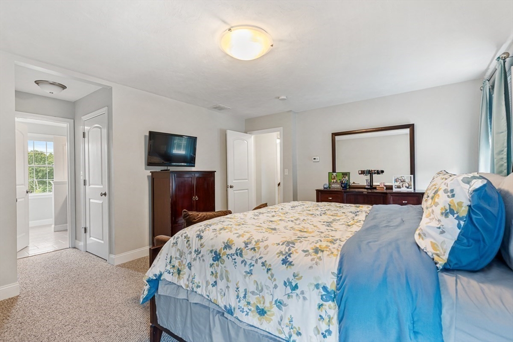32 Ridge Street Berkley, MA 02779 - Photo 28 of 42 Gallery Image 28
