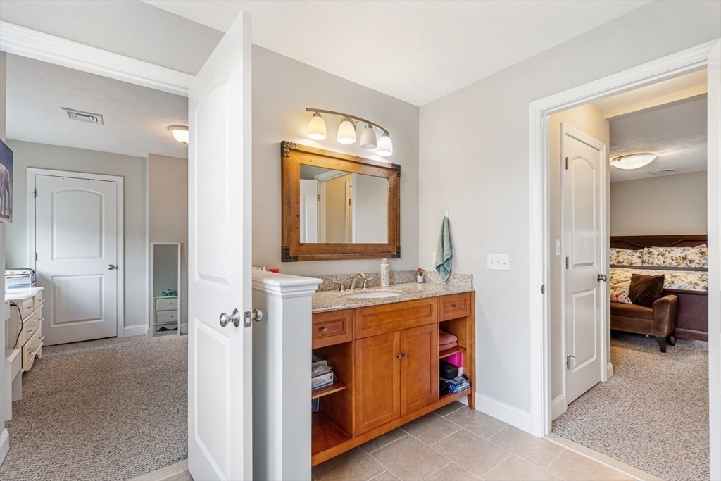 32 Ridge Street Berkley, MA 02779 - Photo 30 of 42 Gallery Image 30