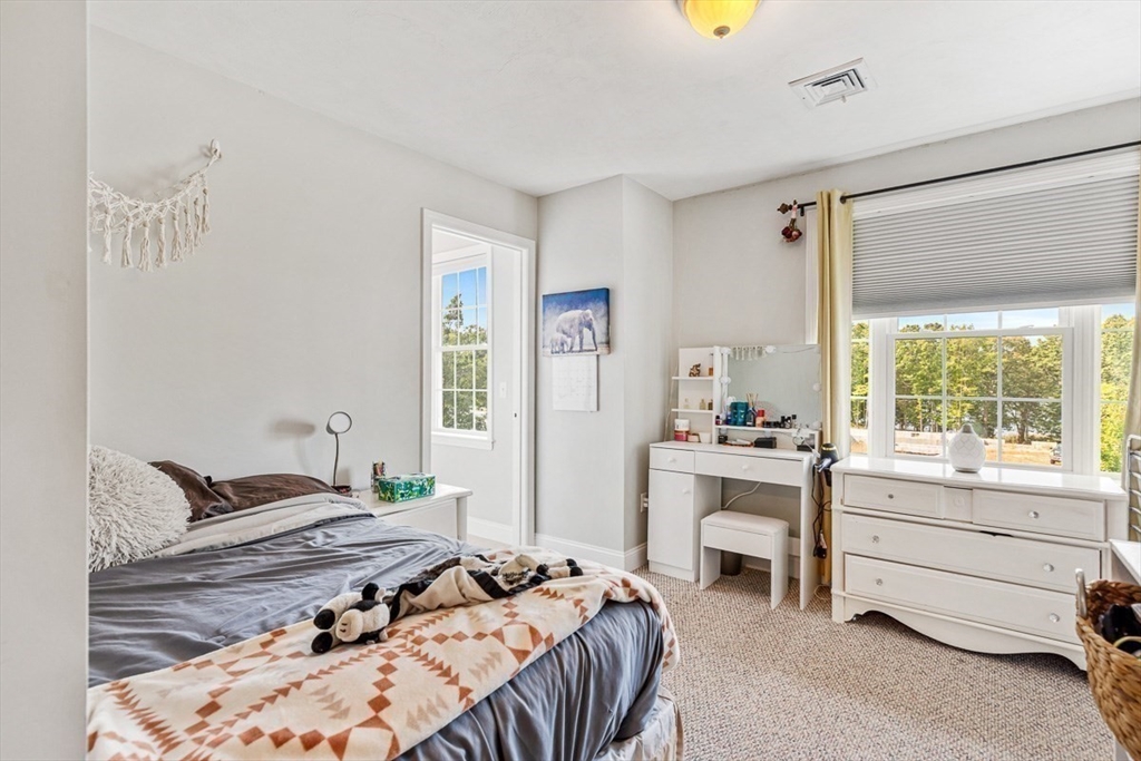 32 Ridge Street Berkley, MA 02779 - Photo 31 of 42 Gallery Image 31