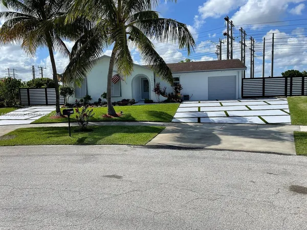 $3,300 | 12455 Southwest 261st Terrace, Homestead, FL 33032