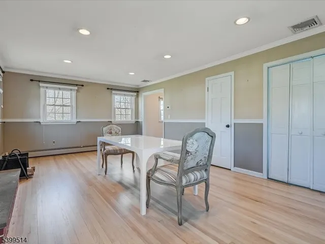 a view of a garden with a tree