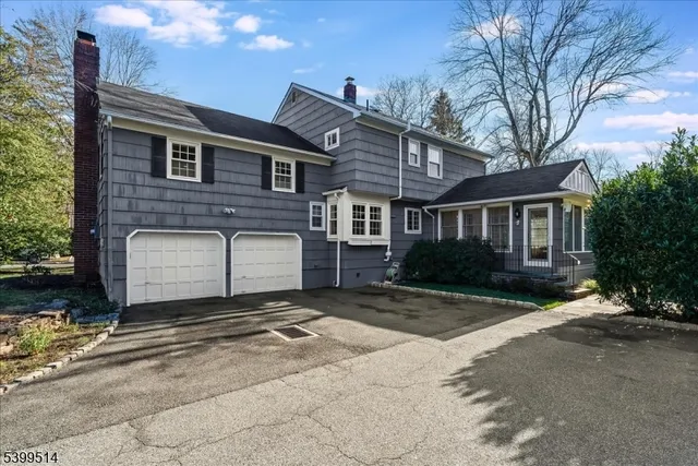 $925,000 | 1 Cleveland Avenue, Morris Plains, NJ 07950